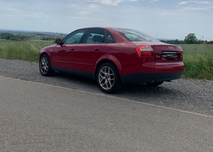 Audi A4 144.000 km 2.750 &euro; Erdmannhausen 71729