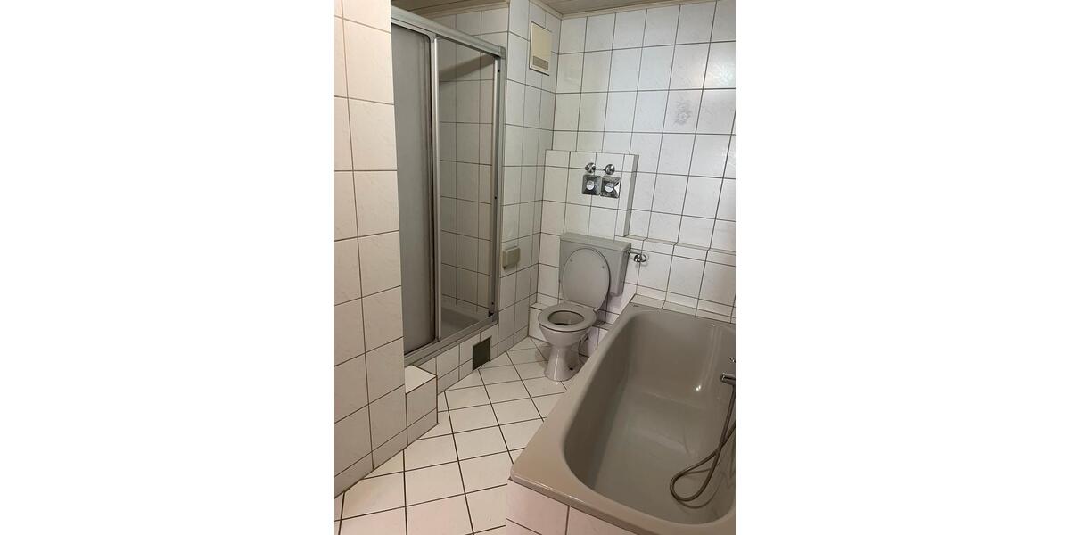 Etagenwohnung Gundelsheim - 4 Zimmer, 71 m&sup2;, 280.000&euro; | Angebot:26149031