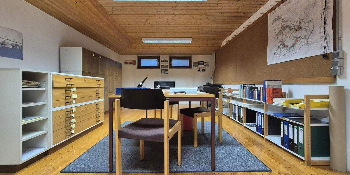 Vielfältig nutzbares 4-Familienhaus in gefragter Lage von Ludwigsburg-Pflugfelden 1 zimmer