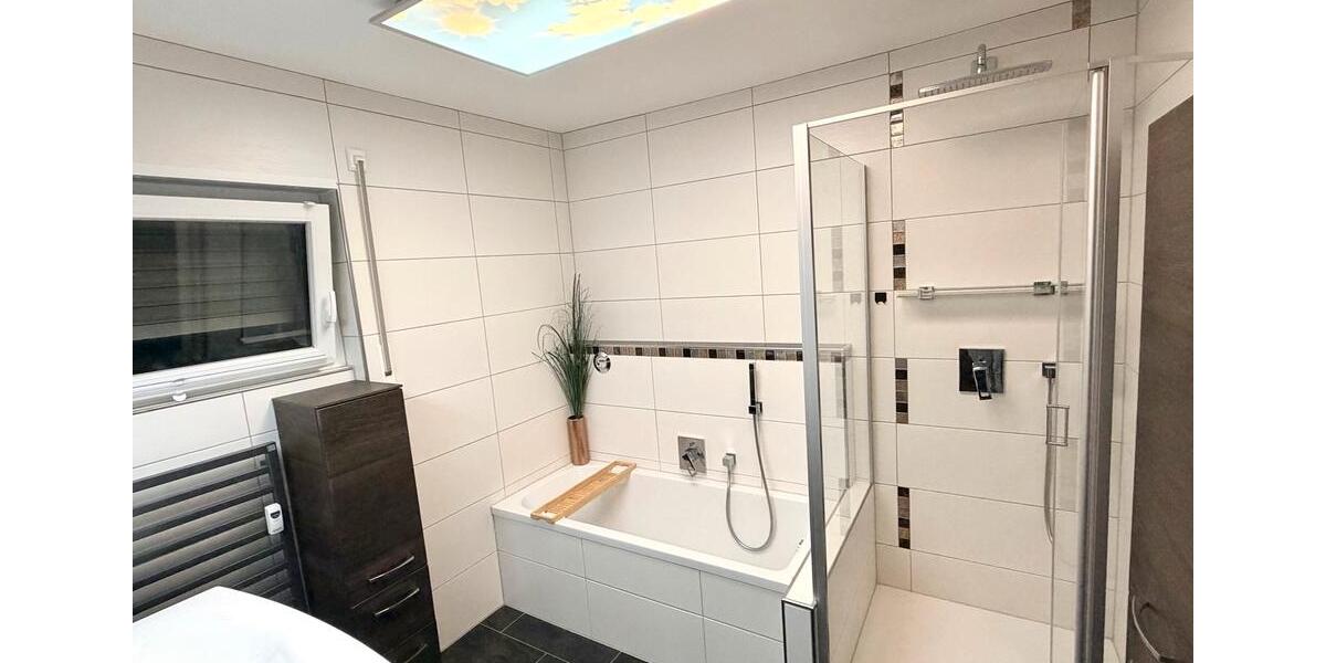 Einfamilienhaus Bad Rappenau - 3.5 Zimmer, 122 m&sup2;, 1.380&euro; | Angebot:27608093