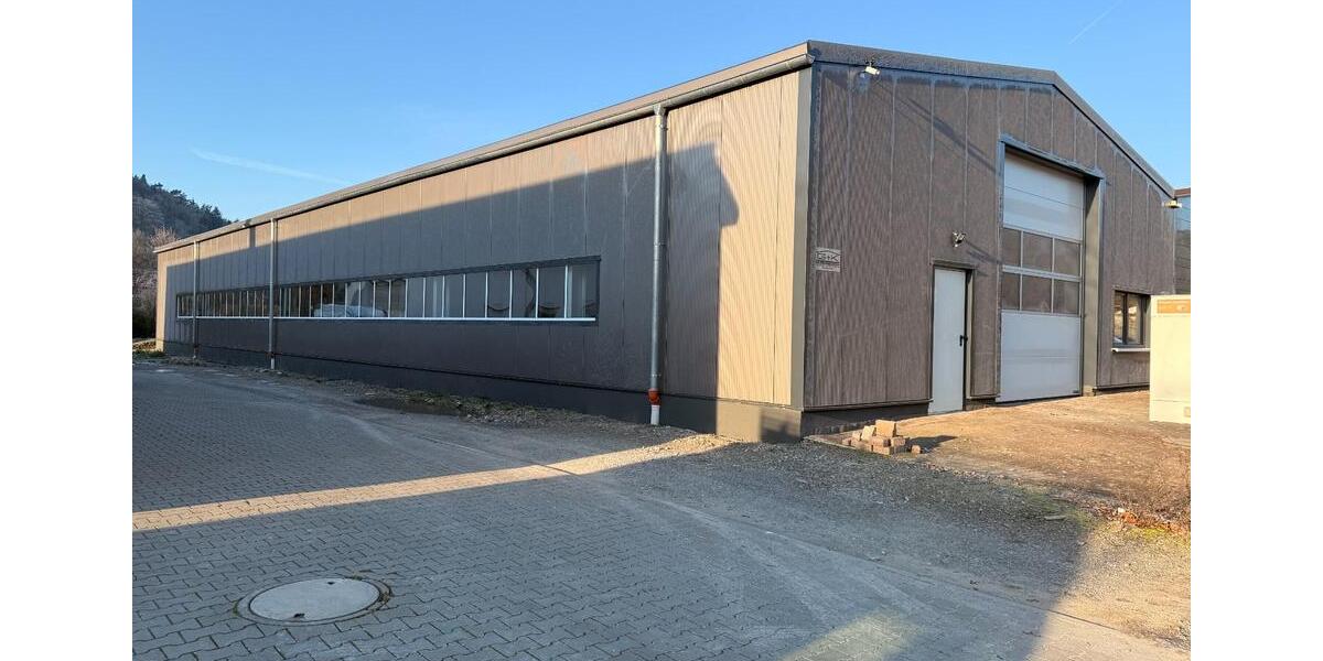 Neubauhalle mit Tor & Top-Ausstattung – flexibel nutzbar! zimmer