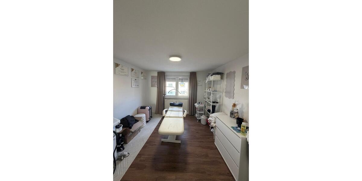 Etagenwohnung Bad Friedrichshall - 4 Zimmer, 95 m&sup2;, 300.000&euro; | Angebot:25957811