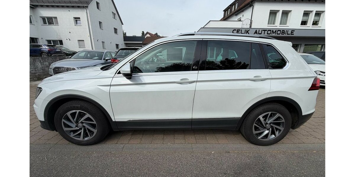 VW Tiguan 1.4 TSI BMT ´´Sound´´ Navi ACC AHK 100.000 km 16.990 &euro; Neckarsulm 74172