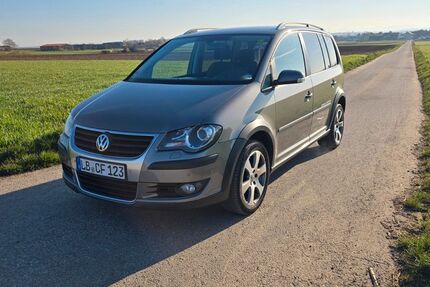 VW Touran 246.000 km 5.500 &euro; Güglingen 74363