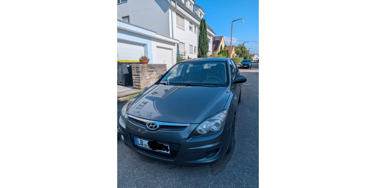 Hyundai i30 97.200 km 3.500 &euro; Ludwigsburg 71642