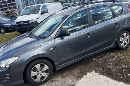 Hyundai i30 167.000 km 2.550 &euro; Ludwigsburg 71642