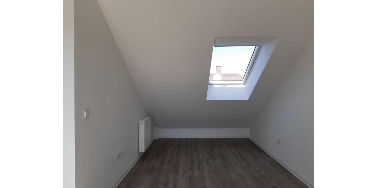 Dachgeschoßwohnung Heilbronn Böckingen - 2 Zimmer, 50 m&sup2;, 750&euro; | Angebot:26090610