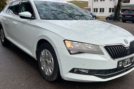 Skoda Superb 134.104 km 15.990 &euro; Lehrensteinsfeld 74251