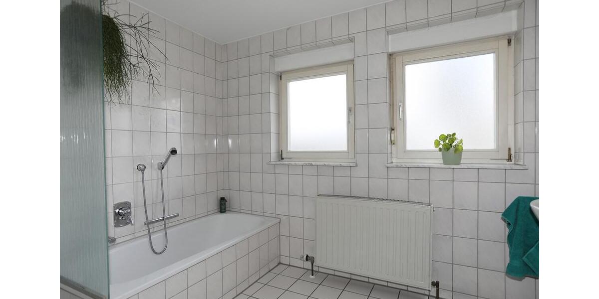 Etagenwohnung Bönnigheim - 2 Zimmer, 82 m&sup2;, 800&euro; | Angebot:26004772