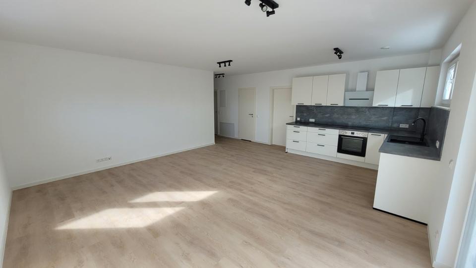 Etagenwohnung Bad Friedrichshall - 4 Zimmer, 91 m&sup2;, 1.400&euro; | Angebot:26687950