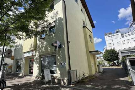 Haus zum Kaufen in Waiblingen 1.350.000 € 329 m² 7 zimmer