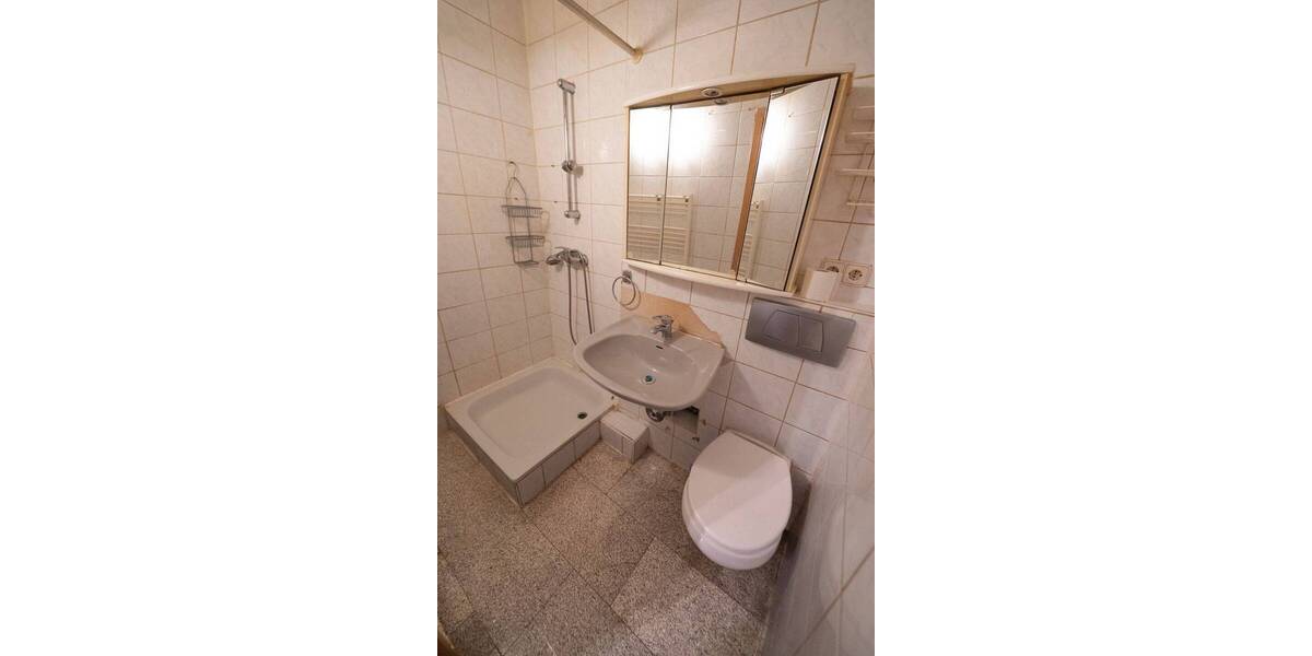 Einfamilienhaus Eppingen Adelshofen - 6 Zimmer, 103 m&sup2;, 230.000&euro; | Angebot:26569944