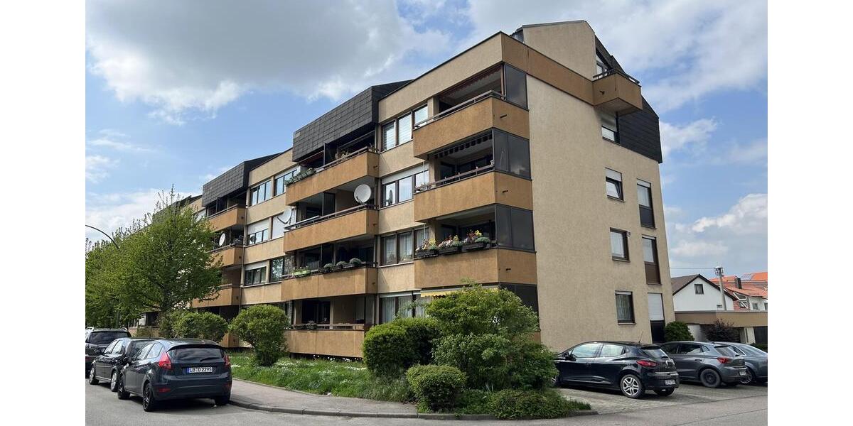 3-Zimmer-Wohnung in MarkgröningenLB mit EBK und STKeller 3 zimmer