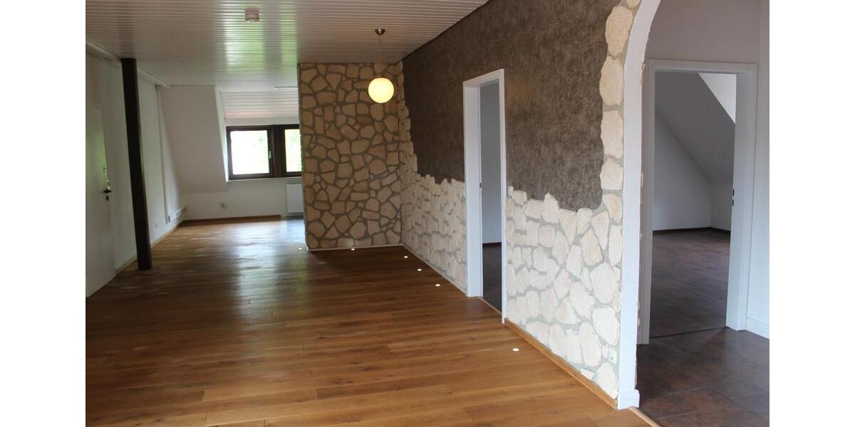 Dachgeschoßwohnung Bad Friedrichshall - 3.5 Zimmer, 107 m&sup2;, 355.000&euro; | Angebot:25126749