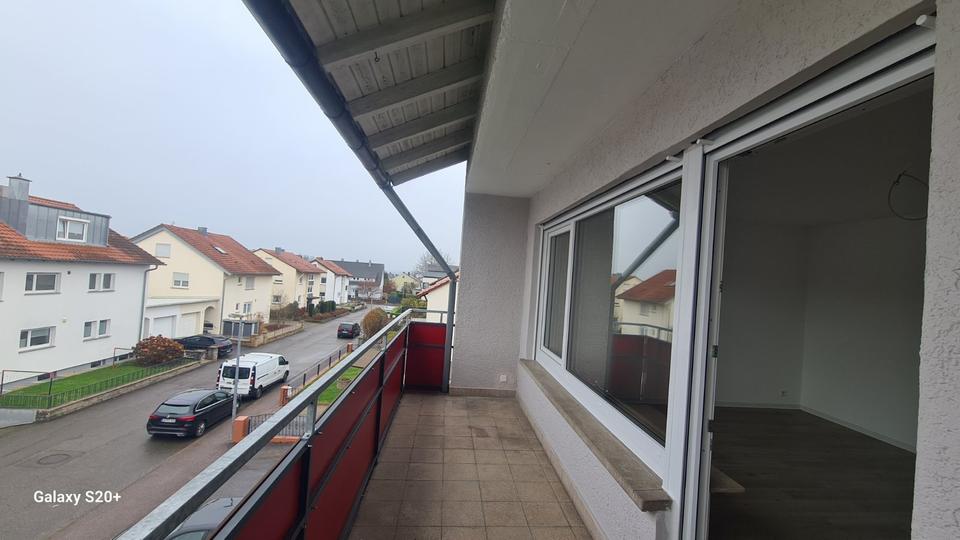 Frisch renovierte 4-Zimmer-Wohnung in Bietigheim-Bissingen 4 zimmer