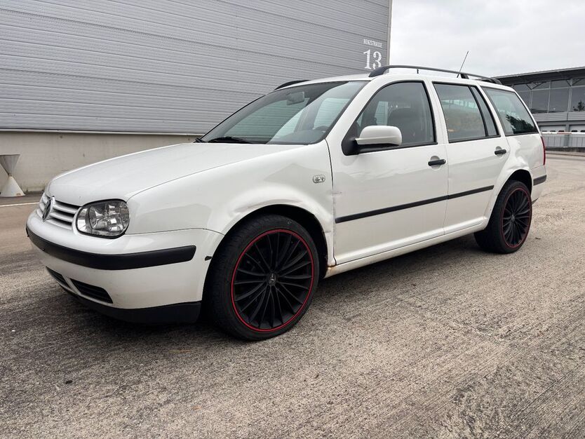 VW Golf 446.768 km 900 € Ilsfeld 74360