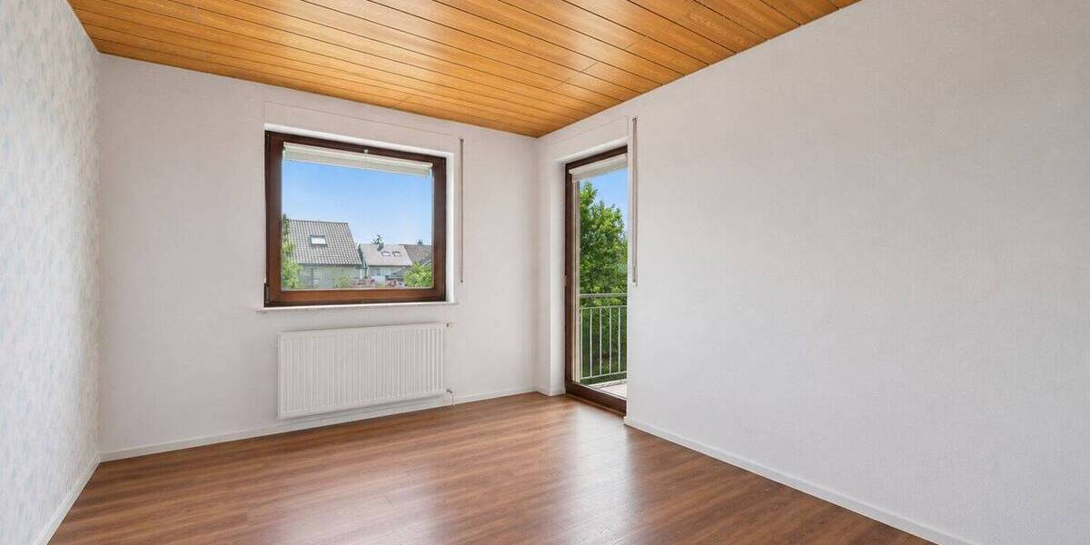 Etagenwohnung Kirchheim am Neckar - 4 Zimmer, 119 m&sup2;, 260.000&euro; | Angebot:26869039