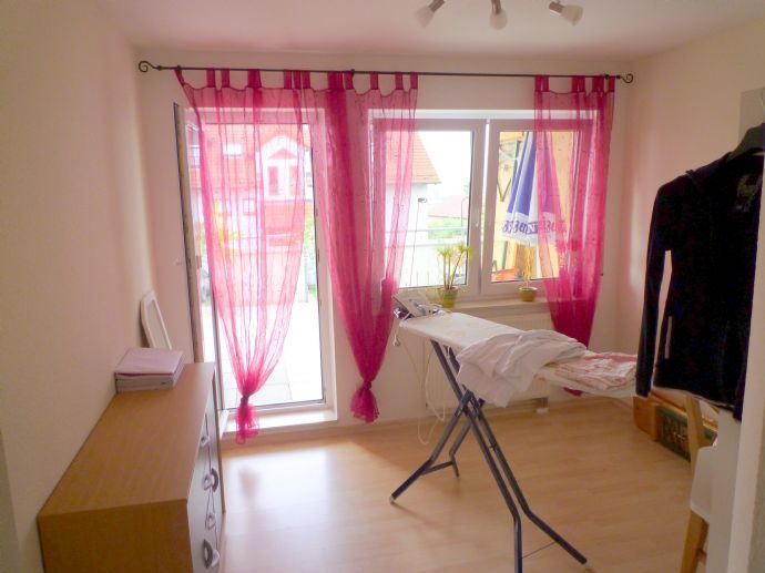 Gepflegte 3-Zimmer Wohnung m. großem Balkon! - Etagenwohnung Langenbrettach | Angebot:26557723
