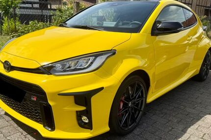 Toyota Yaris 16.228 km 32.490 &euro; Sachsenheim 74343