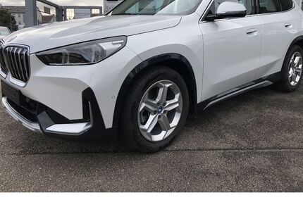 BMW iX1 41.470 km 36.770 &euro; Lauffen 74348