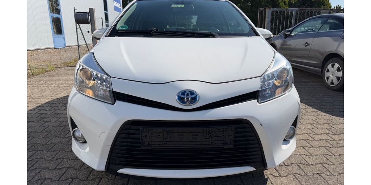 Toyota Yaris 224.000 km 5.350 &euro; Pfedelbach 74629