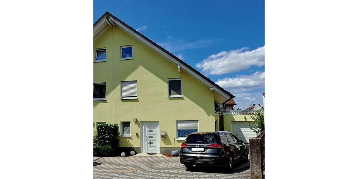Gepflegte Doppelhaushälfte in Sinsheim Süd-Stadt (ab01.04.2026) 5.5 zimmer