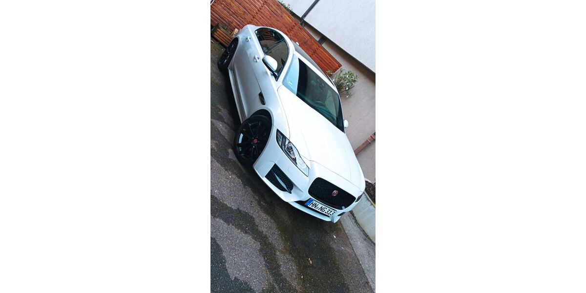 Jaguar XF 93.000 km 20.900 € Weinsberg 74189