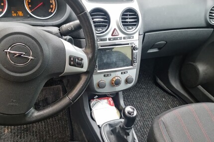 Opel Corsa D 98.000 km 2.800 € Neckarsulm 74172