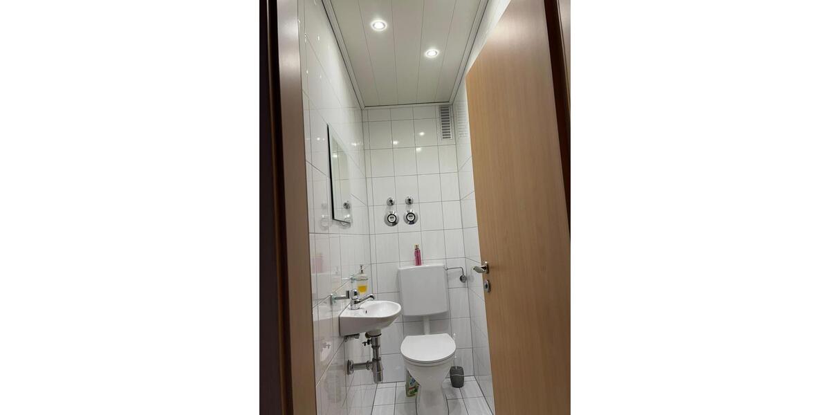 3-Zimmer-Wohnung in MarkgröningenLB mit EBK und STKeller 3 zimmer