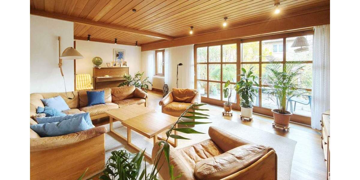 Vielfältig nutzbares 4-Familienhaus in gefragter Lage von Ludwigsburg-Pflugfelden 1 zimmer