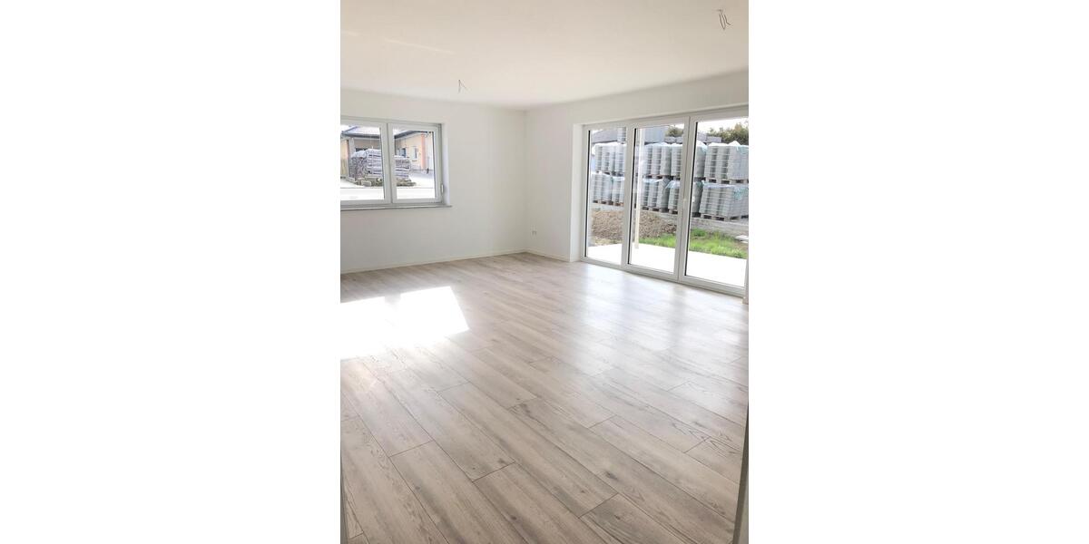 Erdgeschoßwohnung Gemmingen - 4 Zimmer, 123 m&sup2;, 1.100&euro; | Angebot:26181805