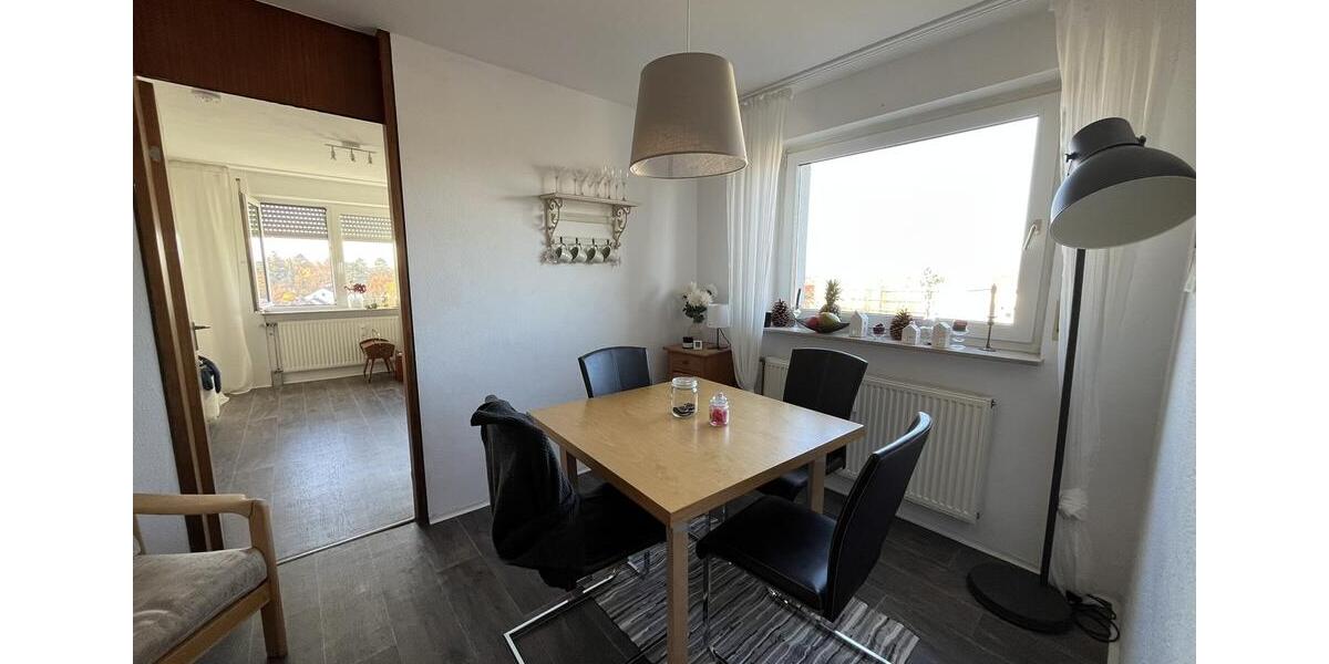 Etagenwohnung Ludwigsburg Oßweil - 3.5 Zimmer, 88 m&sup2;, 990&euro; | Angebot:25418889