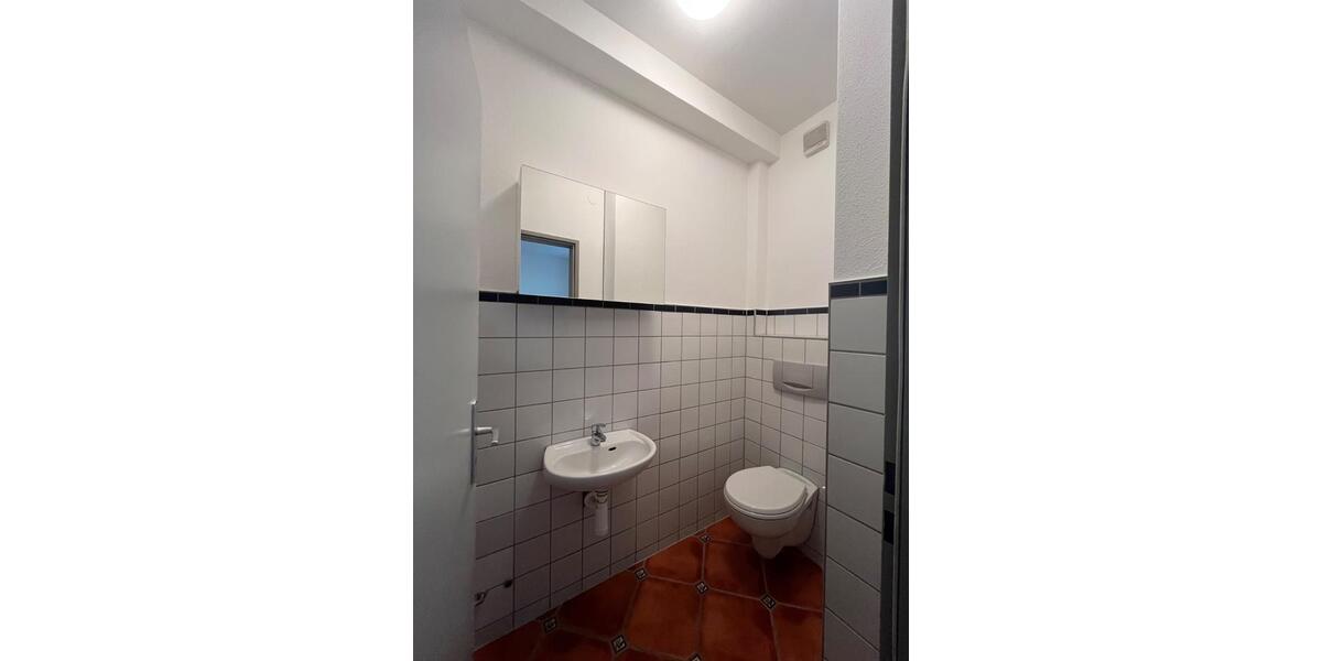Hochparterre Ludwigsburg - 5.5 Zimmer, 115 m&sup2;, 1.560&euro; | Angebot:26504465