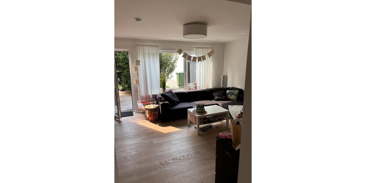 Doppelhaushälfte Freiberg am Neckar - 5.5 Zimmer, 181 m&sup2;, 695.000&euro; | Angebot:24705906