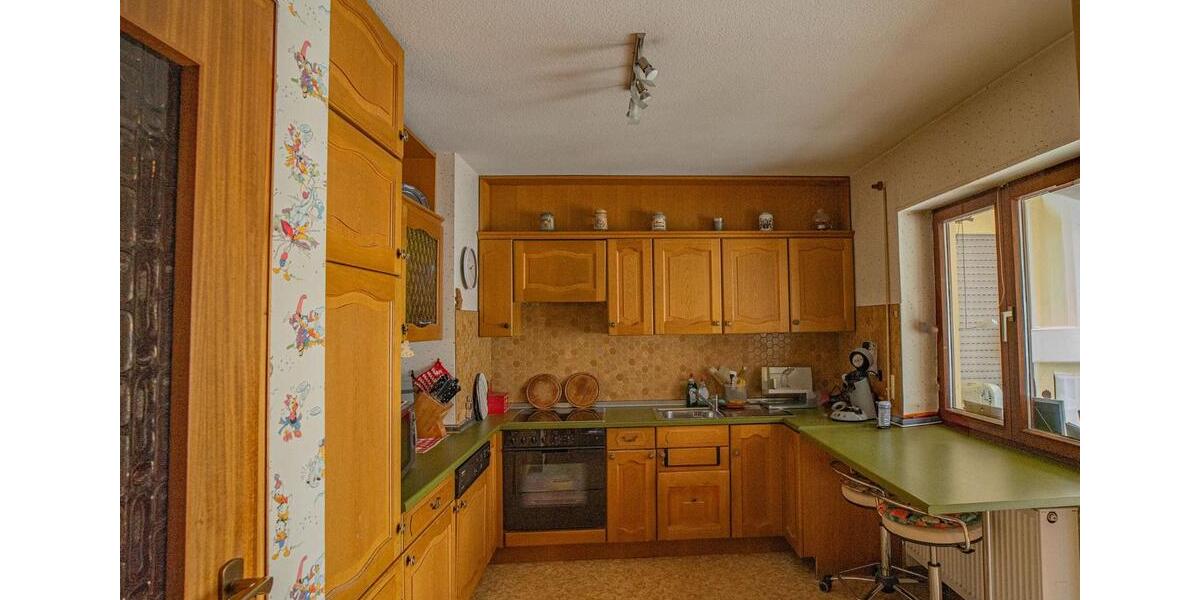 Einfamilienhaus Sulzfeld - 7 Zimmer, 230 m&sup2;, 520.000&euro; | Angebot:26592934