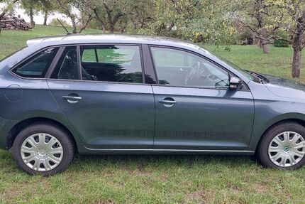 Skoda Rapid 21.100 km 12.600 &euro; Neckarsulm 74172