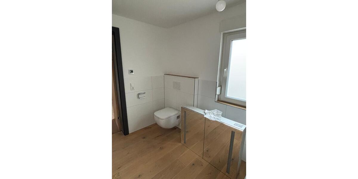 Einfamilienhaus Schwaigern - 4 Zimmer, 120 m&sup2;, 1.700&euro; | Angebot:24977745