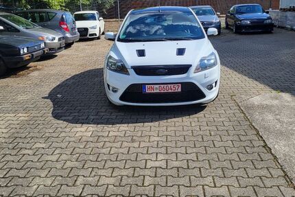 Ford Focus 215.970 km 5.799 &euro; Neckarsulm 74172
