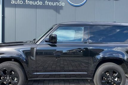 Land Rover Defender 19.700 km 56.980 &euro; Steinheim 71711