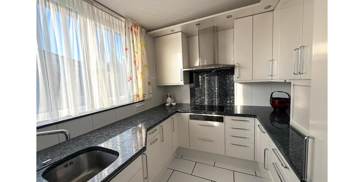 Reihenhaus Heilbronn Kernstadt - 4.5 Zimmer, 174 m&sup2;, 2.375&euro; | Angebot:24821085
