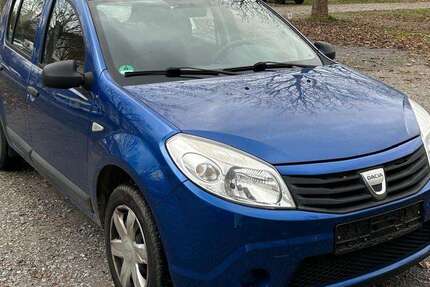 Dacia Sandero 160.000 km 2.300 € Heilbronn 74072