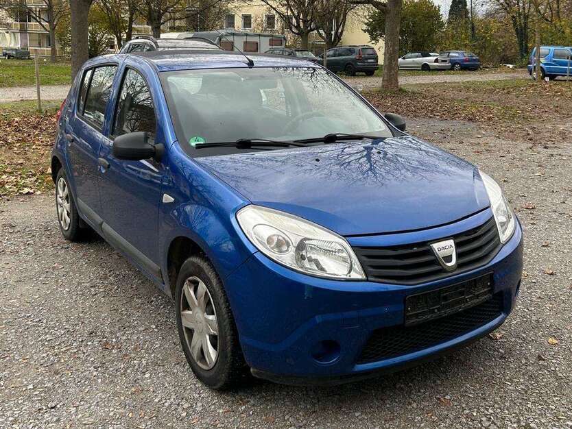 Dacia Sandero 160.000 km 2.300 € Heilbronn 74072