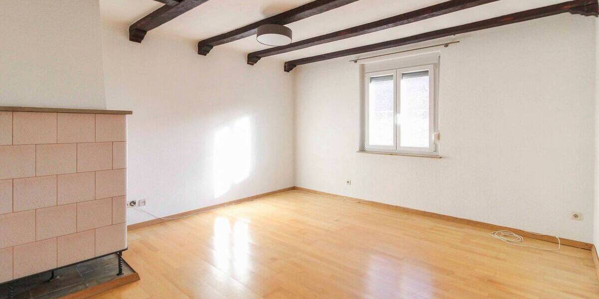 Doppelhaushälfte Erligheim - 9 Zimmer, 151 m&sup2;, 375.000&euro; | Angebot:26893276