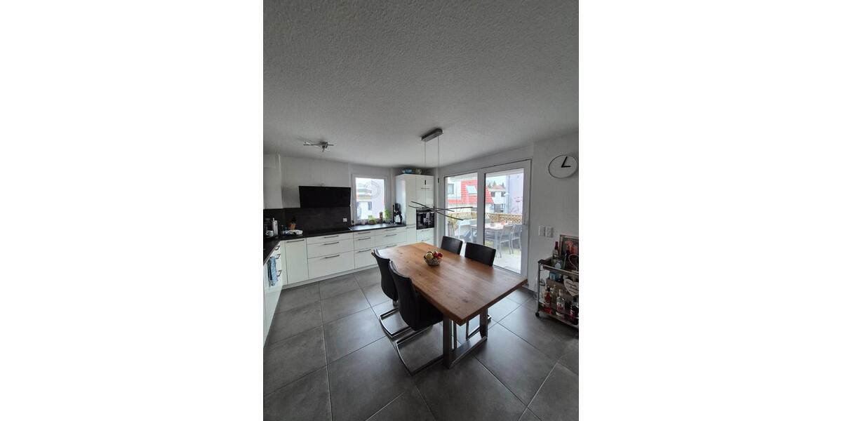 Etagenwohnung Backnang - 4.5 Zimmer, 88 m&sup2;, 450.000&euro; | Angebot:24858350