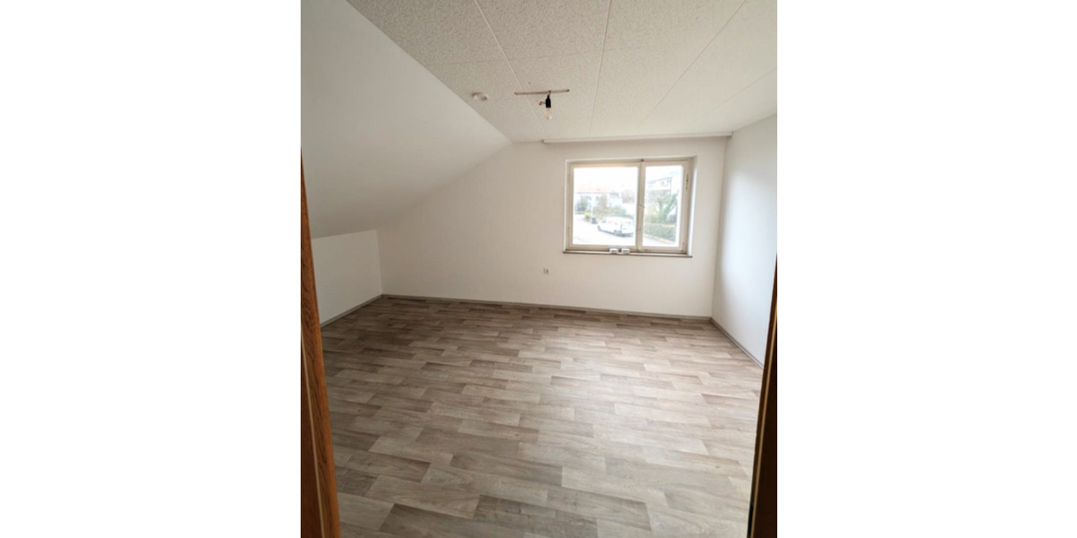 Doppelhaushälfte Leingarten - 4 Zimmer, 135 m&sup2;, 449.000&euro; | Angebot:25099209