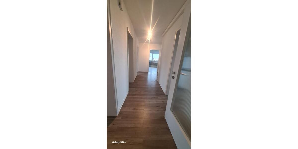 Frisch renovierte 4-Zimmer-Wohnung in Bietigheim-Bissingen 4 zimmer