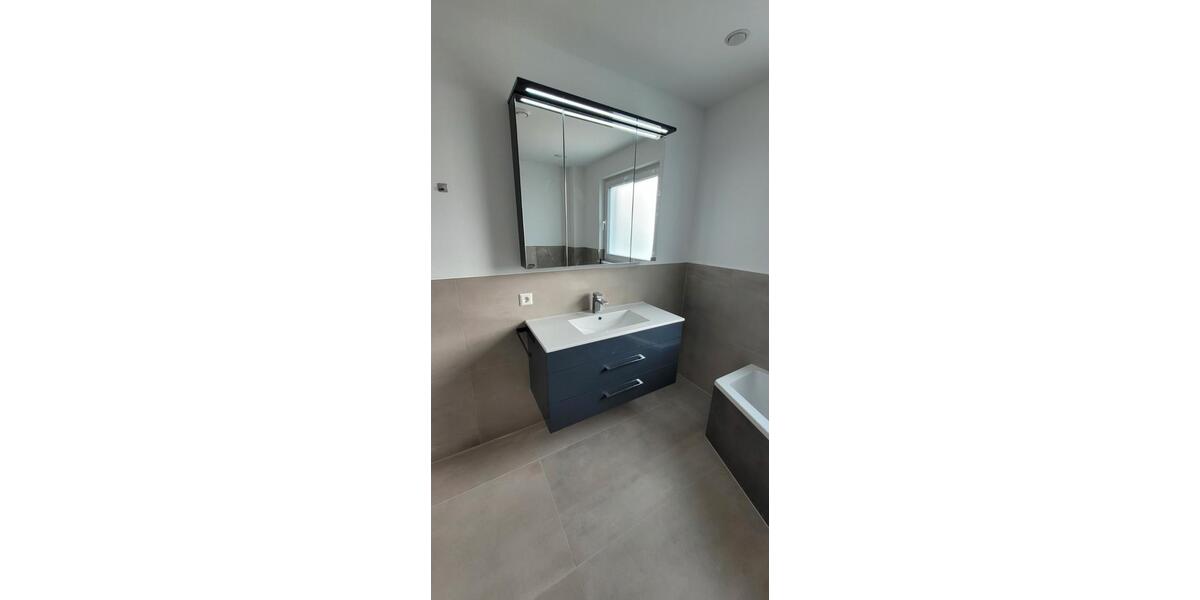 Einfamilienhaus Bad Friedrichshall - 2 Zimmer, 76 m&sup2;, 1.150&euro; | Angebot:27620152