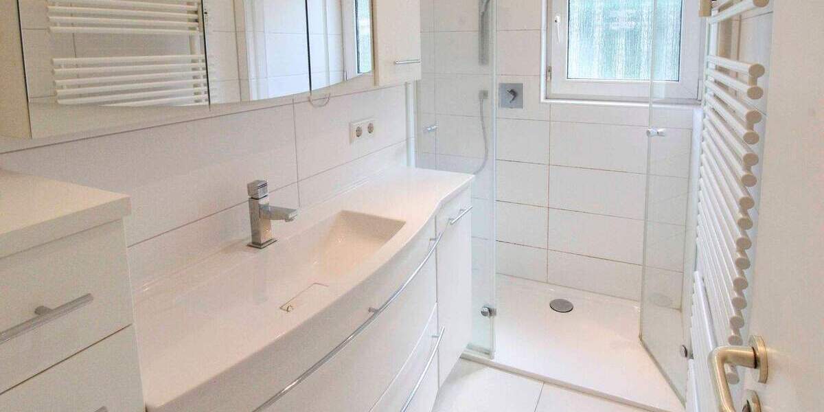 3-Zi.-Terrassenwohnung mit Südgarten, Garage & zentraler Citylage - sofort einziehen oder vermieten 3 zimmer