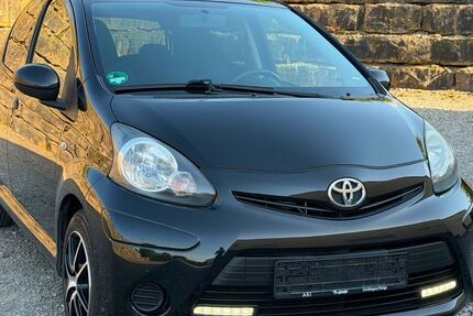 Toyota Aygo (X) 146.000 km 2.499 &euro; Gundelsheim 74831