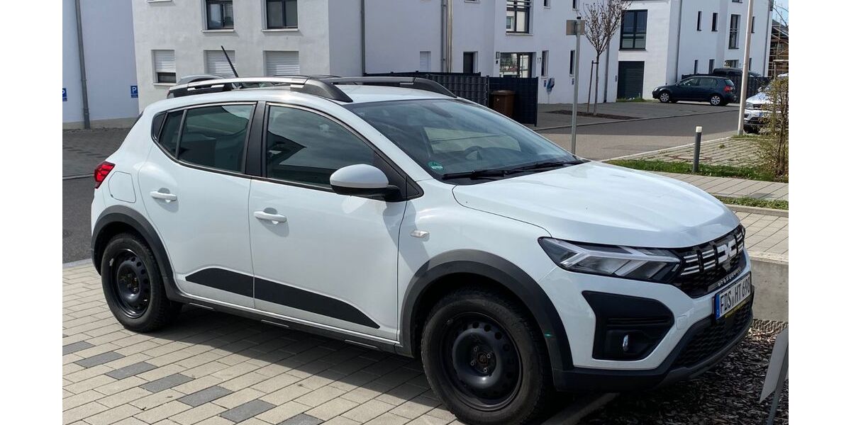 Dacia Sandero 23.000 km 15.450 &euro; Öhringen 74613